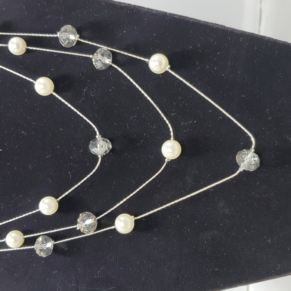 Inter-American Silver Chain cable 3 strand necklace with pearl and clear beads - Picture 2 of 5